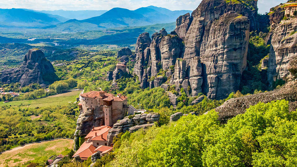 /images/r/meteora-3/c960x540g0-151-1498-993/meteora-3.jpg