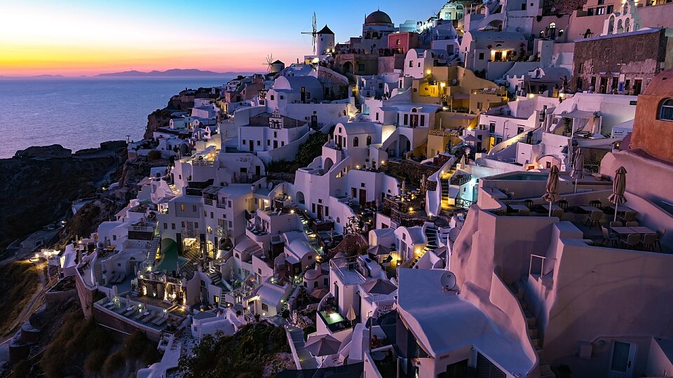 /images/r/sunset-santorini/c960x540g0-128-1280-848/sunset-santorini.jpg